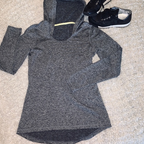 Gray long sleeve - Picture 1 of 5